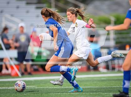 Thumbnail 3 in Stoney Creek vs Rochester (MHSAA D1 District Final) photogallery.
