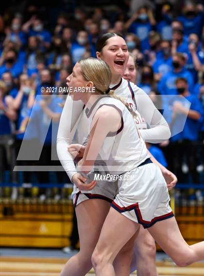 Thumbnail 1 in Herriman vs. Fremont (UHSAA 6A Final) photogallery.