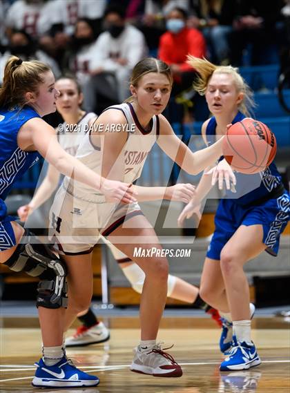Thumbnail 3 in Herriman vs. Fremont (UHSAA 6A Final) photogallery.