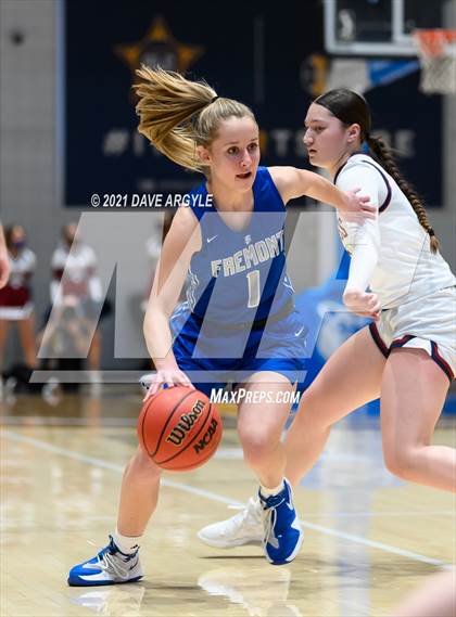 Thumbnail 1 in Herriman vs. Fremont (UHSAA 6A Final) photogallery.
