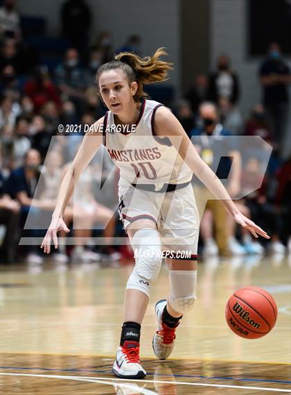 Thumbnail 2 in Herriman vs. Fremont (UHSAA 6A Final) photogallery.
