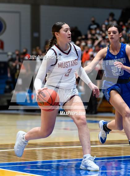 Thumbnail 2 in Herriman vs. Fremont (UHSAA 6A Final) photogallery.