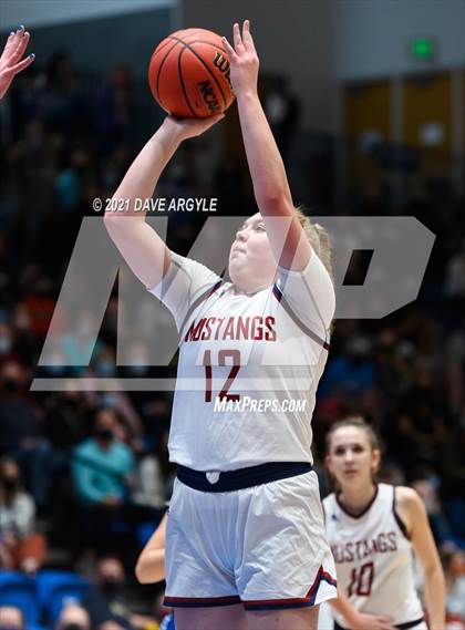 Thumbnail 1 in Herriman vs. Fremont (UHSAA 6A Final) photogallery.
