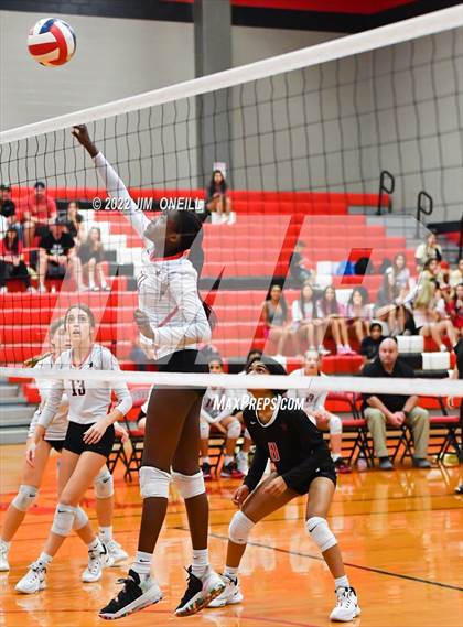 Thumbnail 2 in Lewisville @ Coppell (B Teams) photogallery.