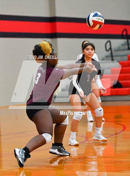 Thumbnail 2 in Lewisville @ Coppell (B Teams) photogallery.