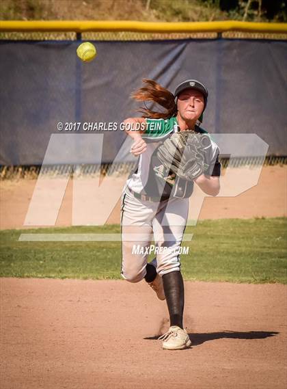 Thumbnail 1 in Thousand Oaks @ Agoura photogallery.