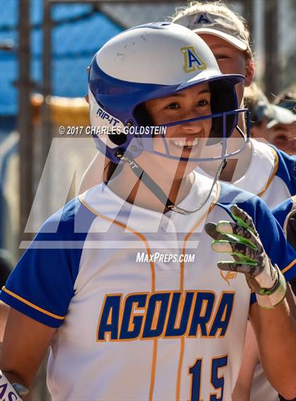 Thumbnail 1 in Thousand Oaks @ Agoura photogallery.