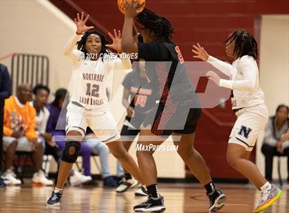 Thumbnail 2 in Baldwin vs Northside (HypeSouth Hardwood Invitational) photogallery.