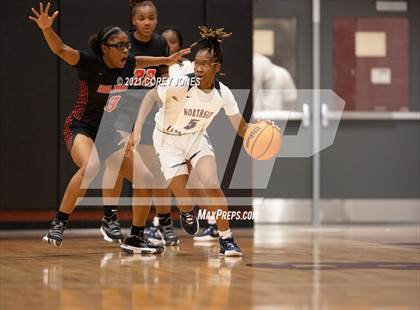Thumbnail 2 in Baldwin vs Northside (HypeSouth Hardwood Invitational) photogallery.