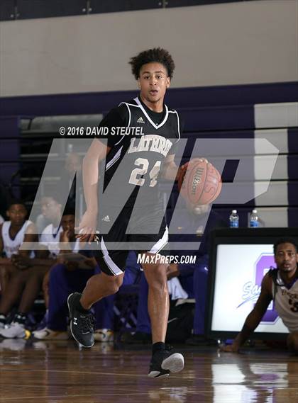 Thumbnail 1 in Lathrop vs. Washington (St. Hope Elite Classic) photogallery.
