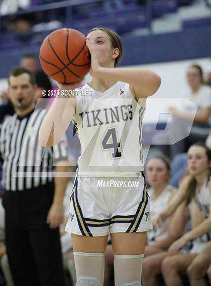Thumbnail 1 in Bloom-Carroll @ Teays Valley photogallery.