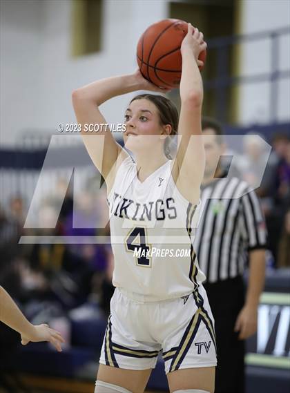 Thumbnail 1 in Bloom-Carroll @ Teays Valley photogallery.