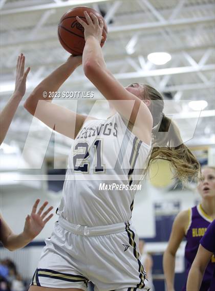 Thumbnail 1 in Bloom-Carroll @ Teays Valley photogallery.