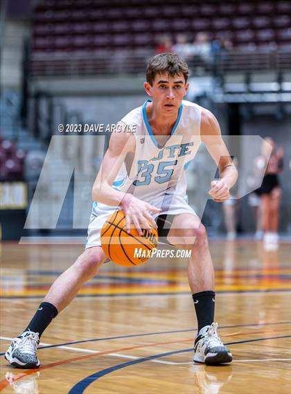 Thumbnail 1 in Piute vs. Valley (UHSAA 1A Quarterfinal) photogallery.