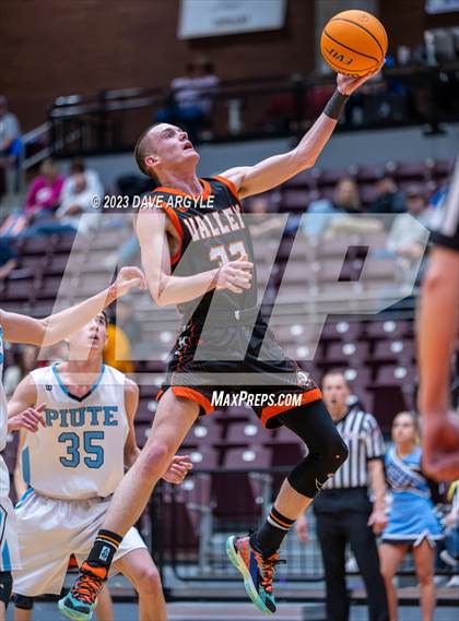 Thumbnail 3 in Piute vs. Valley (UHSAA 1A Quarterfinal) photogallery.