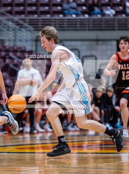 Thumbnail 3 in Piute vs. Valley (UHSAA 1A Quarterfinal) photogallery.