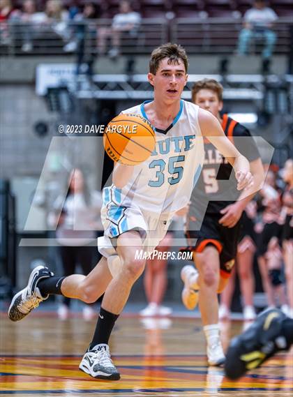 Thumbnail 2 in Piute vs. Valley (UHSAA 1A Quarterfinal) photogallery.