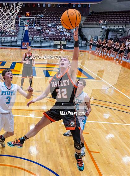 Thumbnail 3 in Piute vs. Valley (UHSAA 1A Quarterfinal) photogallery.