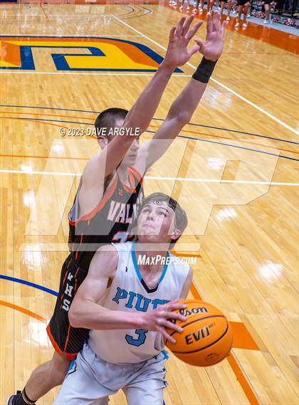 Thumbnail 3 in Piute vs. Valley (UHSAA 1A Quarterfinal) photogallery.