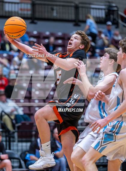 Thumbnail 2 in Piute vs. Valley (UHSAA 1A Quarterfinal) photogallery.