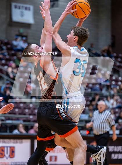 Thumbnail 2 in Piute vs. Valley (UHSAA 1A Quarterfinal) photogallery.