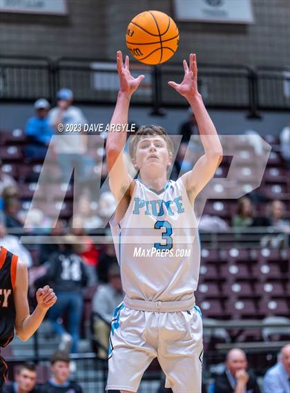 Thumbnail 2 in Piute vs. Valley (UHSAA 1A Quarterfinal) photogallery.