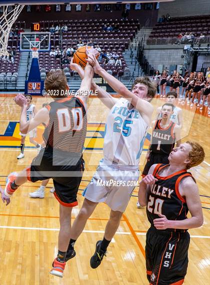 Thumbnail 3 in Piute vs. Valley (UHSAA 1A Quarterfinal) photogallery.