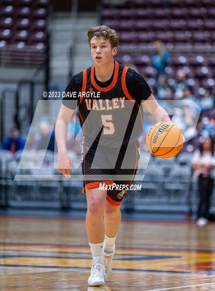 Thumbnail 2 in Piute vs. Valley (UHSAA 1A Quarterfinal) photogallery.