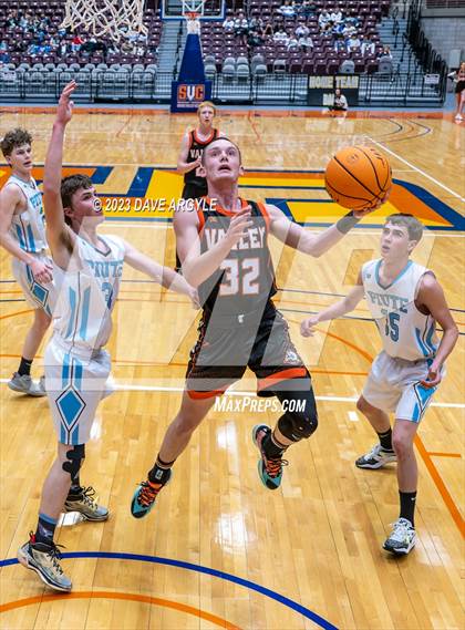 Thumbnail 2 in Piute vs. Valley (UHSAA 1A Quarterfinal) photogallery.