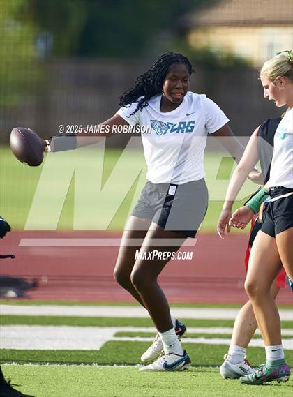 Thumbnail 3 in Paxon School For Advanced Studies vs Southeast Bullouch (Nike Summer Tournament) photogallery.