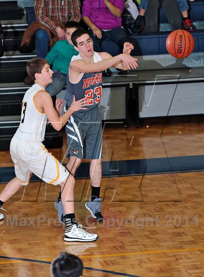 Thumbnail 2 in Pigeon Forge @ Seymour (Seymour Christmas Classic) photogallery.