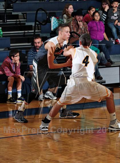 Thumbnail 3 in Pigeon Forge @ Seymour (Seymour Christmas Classic) photogallery.