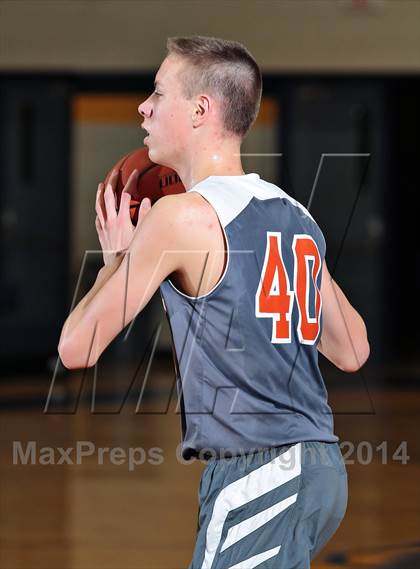 Thumbnail 3 in Pigeon Forge @ Seymour (Seymour Christmas Classic) photogallery.