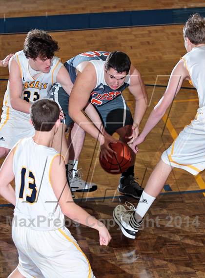 Thumbnail 3 in Pigeon Forge @ Seymour (Seymour Christmas Classic) photogallery.