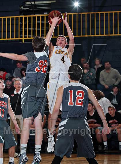 Thumbnail 1 in Pigeon Forge @ Seymour (Seymour Christmas Classic) photogallery.