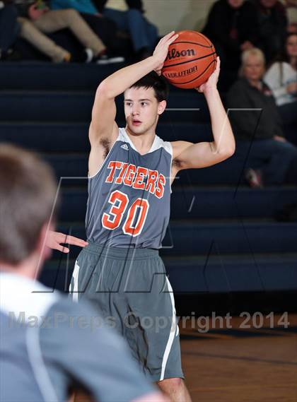 Thumbnail 2 in Pigeon Forge @ Seymour (Seymour Christmas Classic) photogallery.