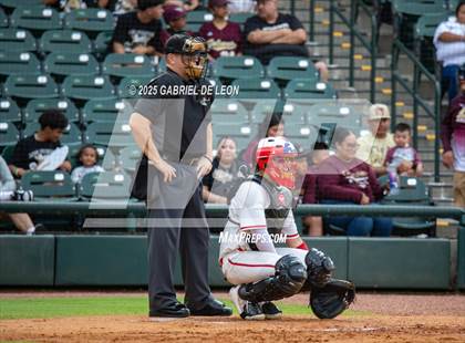 Thumbnail 3 in Los Fresnos vs. Lake Travis (UIL Region IV 6A Baseball Regional Semifinal) photogallery.
