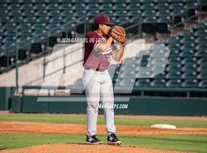 Thumbnail 2 in Los Fresnos vs. Lake Travis (UIL Region IV 6A Baseball Regional Semifinal) photogallery.