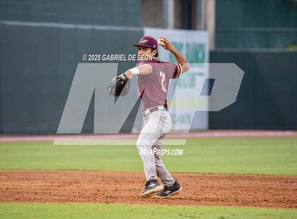 Thumbnail 3 in Los Fresnos vs. Lake Travis (UIL Region IV 6A Baseball Regional Semifinal) photogallery.