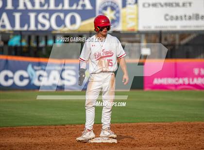 Thumbnail 3 in Los Fresnos vs. Lake Travis (UIL Region IV 6A Baseball Regional Semifinal) photogallery.