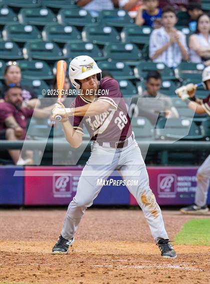 Thumbnail 1 in Los Fresnos vs. Lake Travis (UIL Region IV 6A Baseball Regional Semifinal) photogallery.