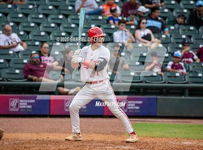 Thumbnail 1 in Los Fresnos vs. Lake Travis (UIL Region IV 6A Baseball Regional Semifinal) photogallery.
