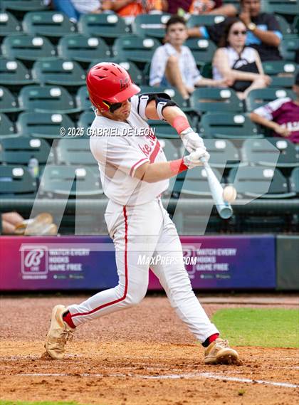 Thumbnail 3 in Los Fresnos vs. Lake Travis (UIL Region IV 6A Baseball Regional Semifinal) photogallery.