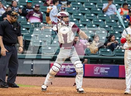 Thumbnail 3 in Los Fresnos vs. Lake Travis (UIL Region IV 6A Baseball Regional Semifinal) photogallery.