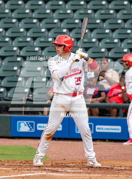 Thumbnail 3 in Los Fresnos vs. Lake Travis (UIL Region IV 6A Baseball Regional Semifinal) photogallery.