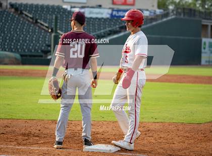 Thumbnail 3 in Los Fresnos vs. Lake Travis (UIL Region IV 6A Baseball Regional Semifinal) photogallery.