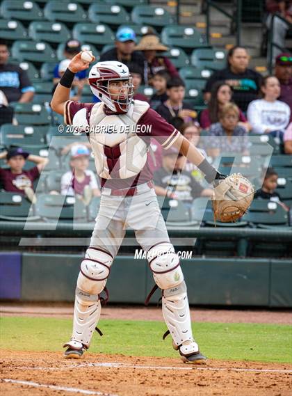 Thumbnail 3 in Los Fresnos vs. Lake Travis (UIL Region IV 6A Baseball Regional Semifinal) photogallery.