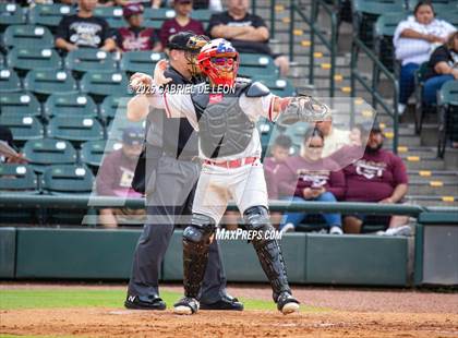 Thumbnail 1 in Los Fresnos vs. Lake Travis (UIL Region IV 6A Baseball Regional Semifinal) photogallery.