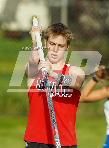 Thumbnail 3 in Jim Barron Championships photogallery.