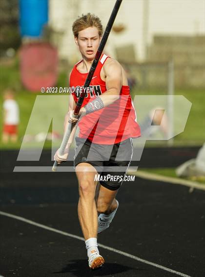 Thumbnail 2 in Jim Barron Championships photogallery.